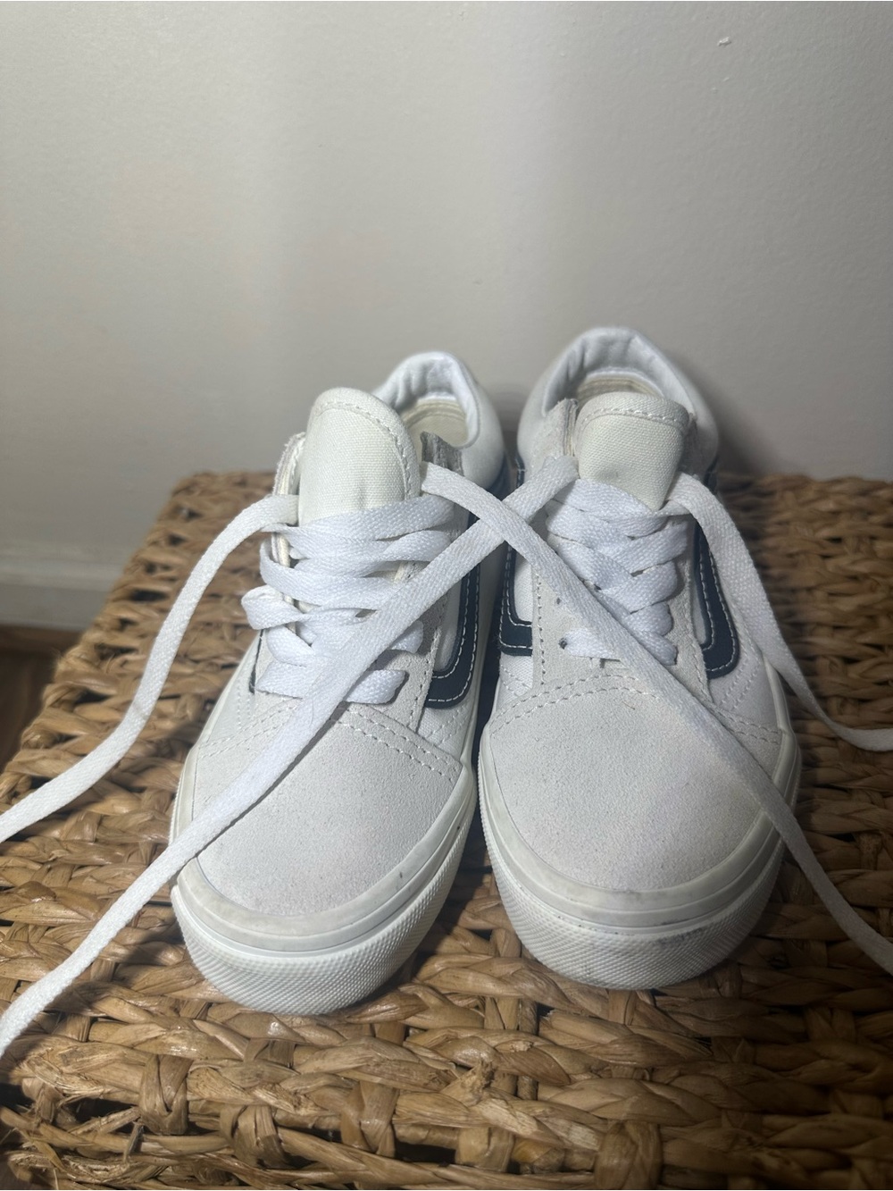 Vans Kids White Low-Top Sneakers with Black Side Stripe